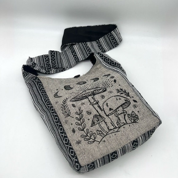 Mushroom and Celestial Print Large Hippie Crossbody Sling Bag - Picture 10 of 12